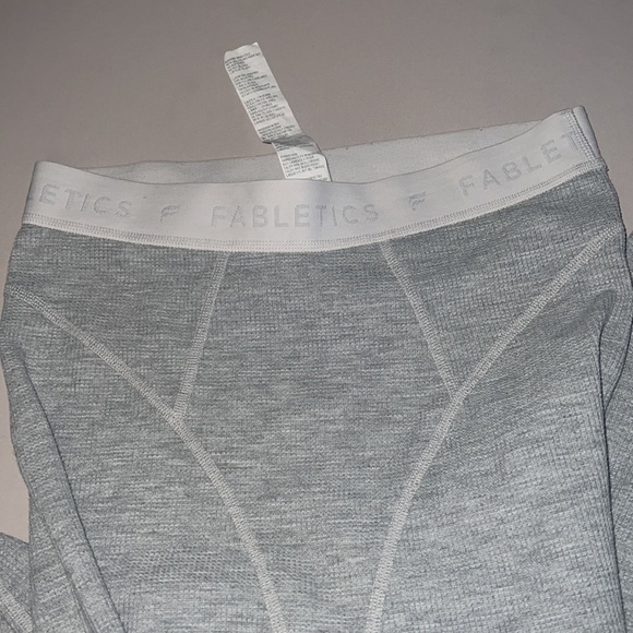 Fabletics - Picture 4 of 5